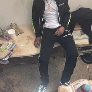 Meet your Posher, Tariq